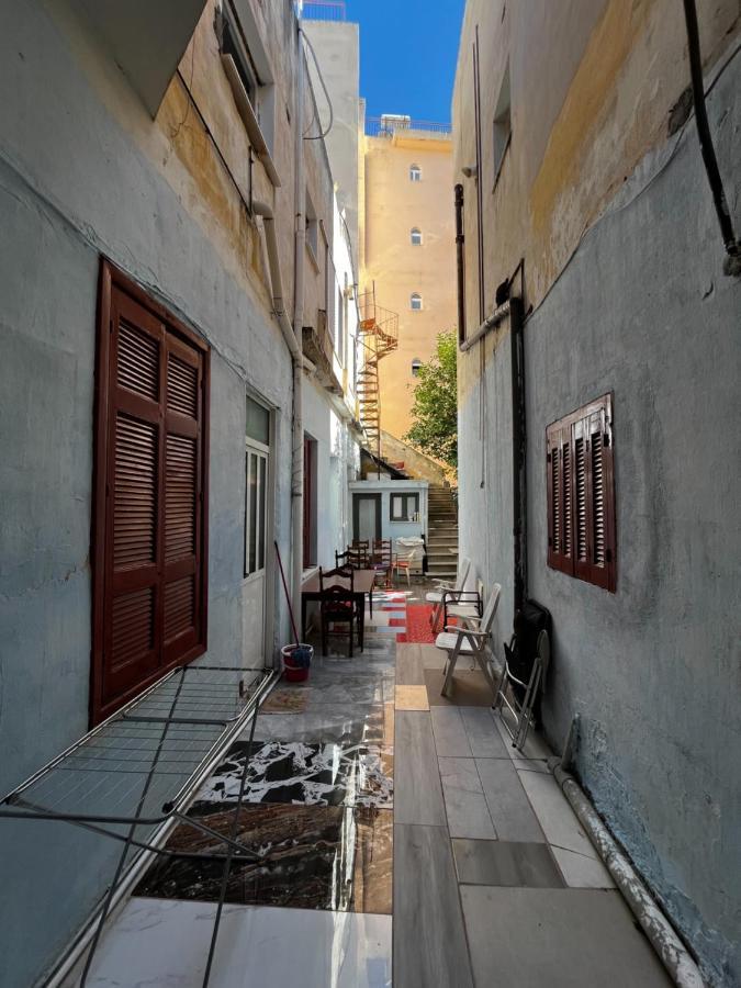 Ngm . Home Pireus Exteriér fotografie